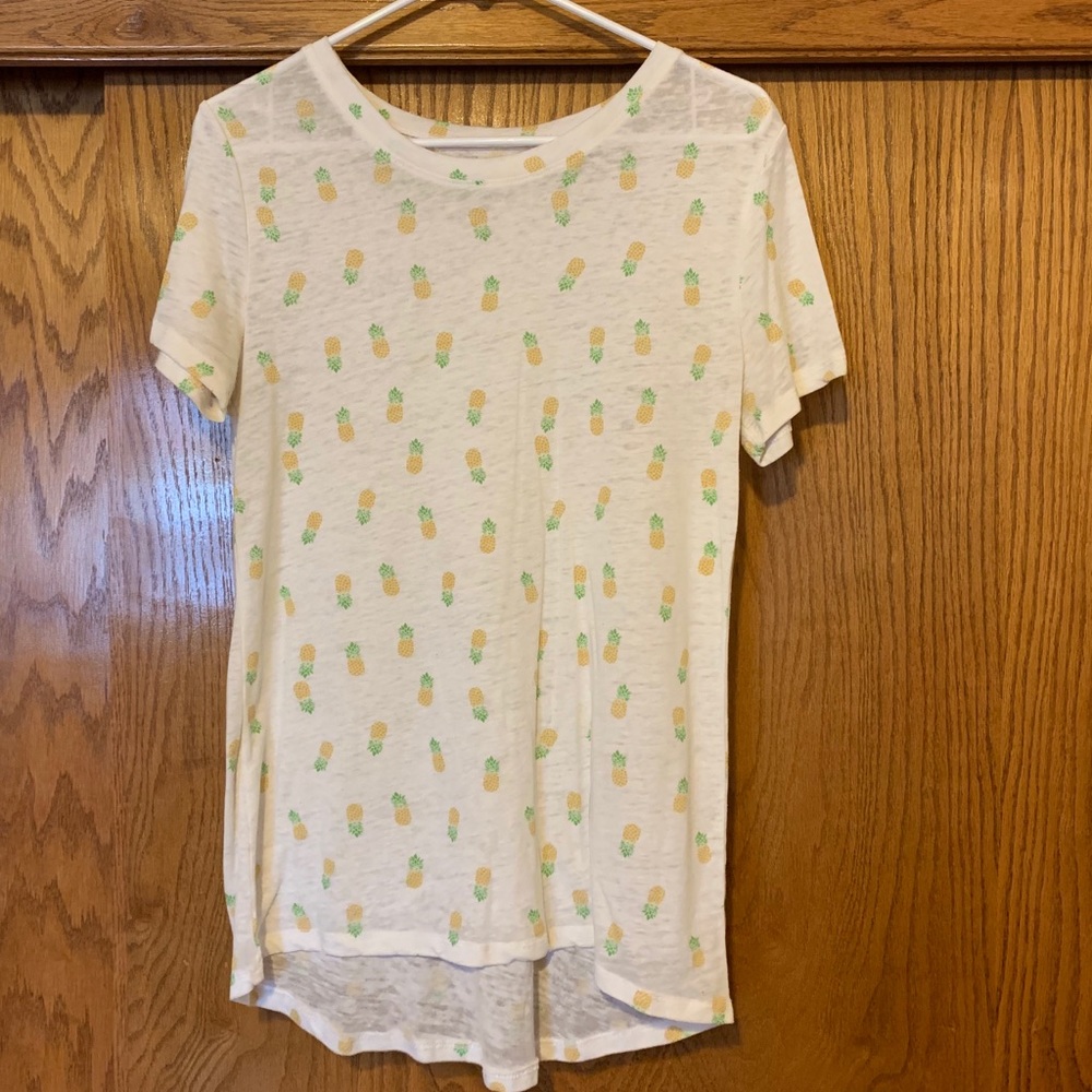 White Top with Pineapples